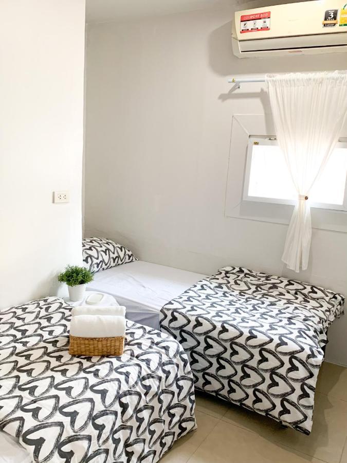 1Sabai Hostel Bangkok Ngoại thất bức ảnh