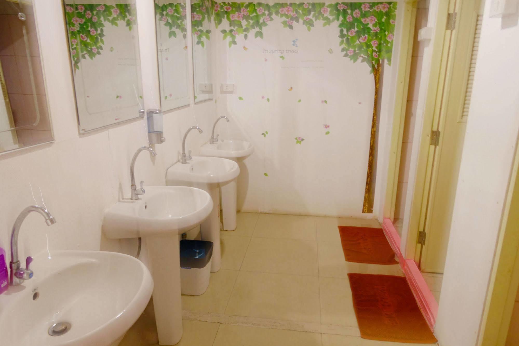 1Sabai Hostel Bangkok Ngoại thất bức ảnh