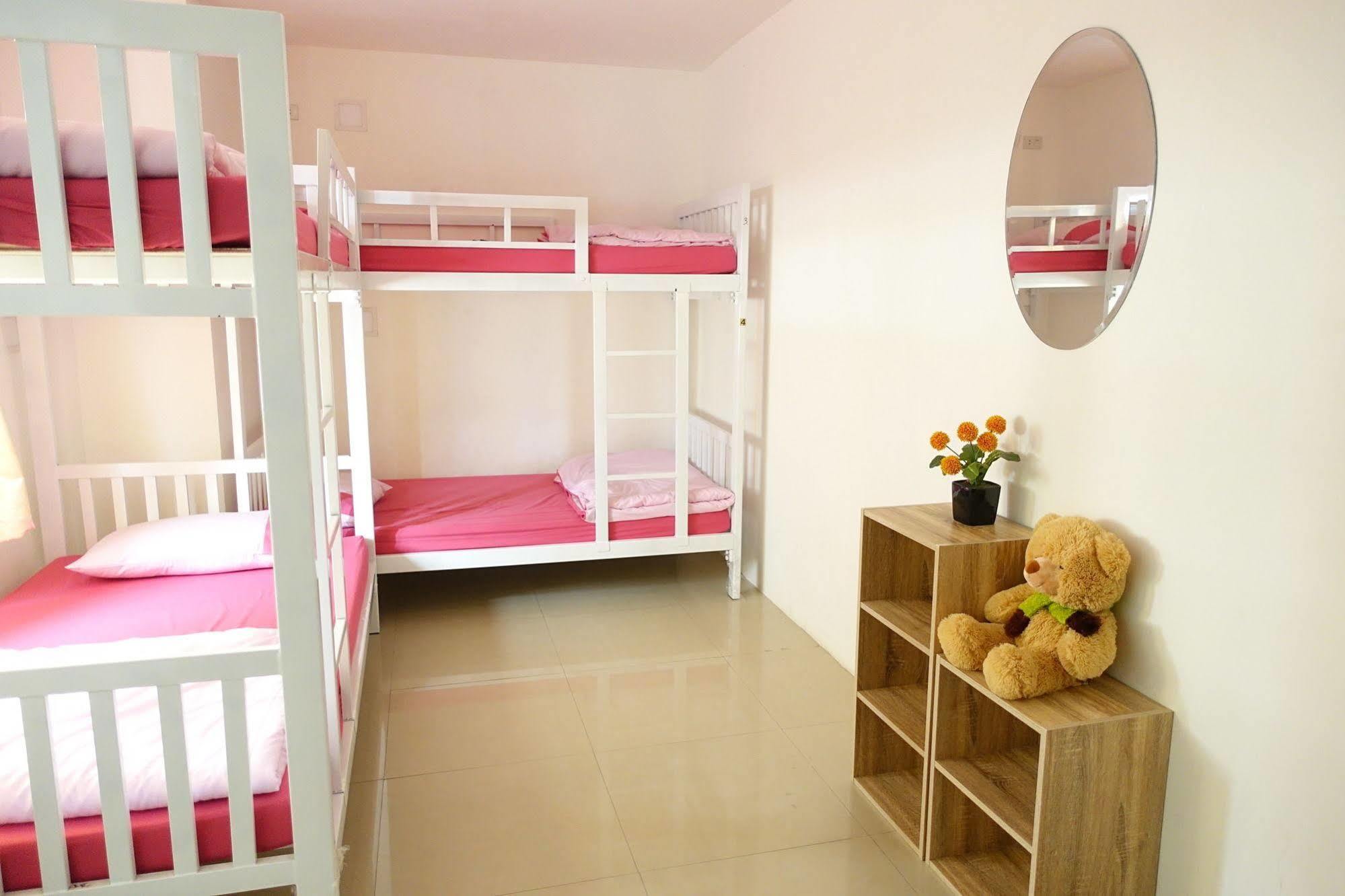 1Sabai Hostel Bangkok Ngoại thất bức ảnh